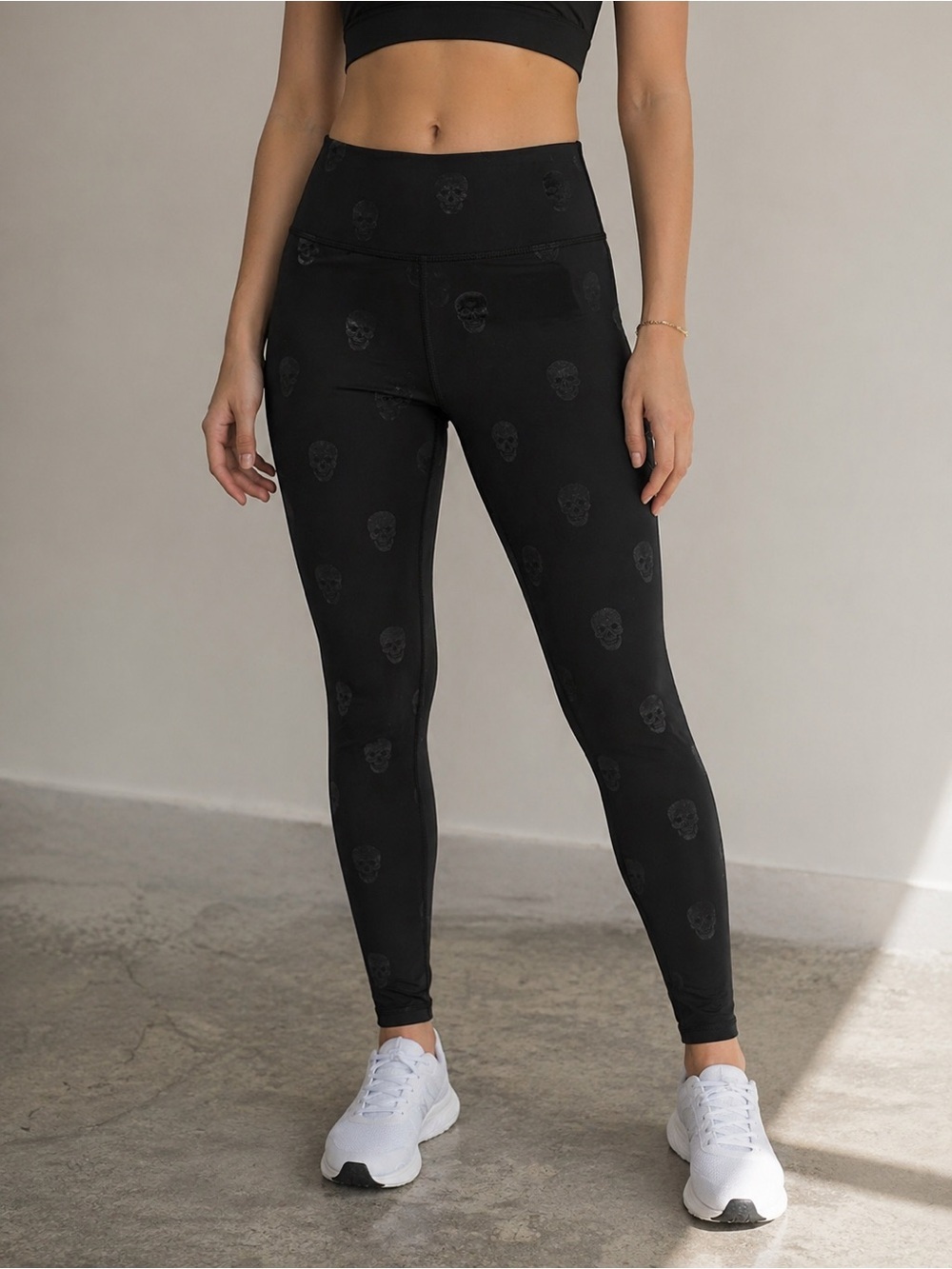 Terez Black Skull Print High Rise Leggings Size M